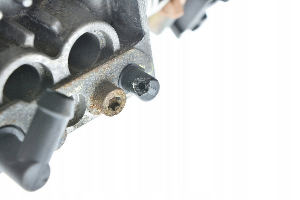 фото №6, Моноинжектор vw vento golf iii 1.4 bosch 0438201160