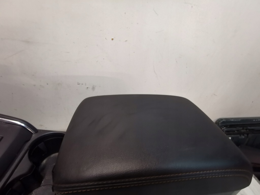 фото №6, Mazda cx5 ii 17- туннель средний подлокотник