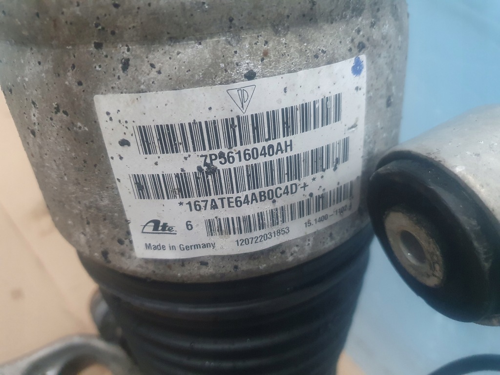 фото №6, Амортизатор рычаг поворотный кулак porsche cayenne ii 7p5 gts правая сторона