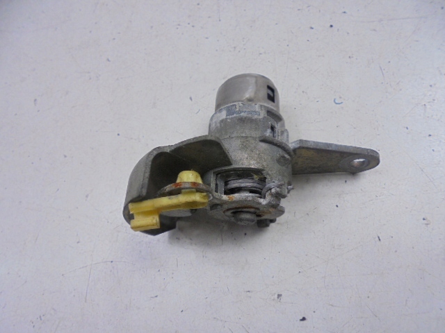 фото №3, Hyundai coupe iii gk вкладка замка дверь перед правая