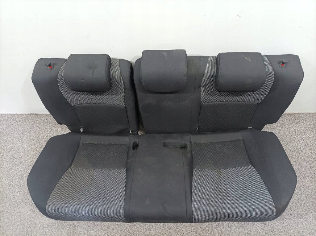 фото №9, Сидіння заднє сидіння обшивки перед 5d toyota yaris iii 2011-2020