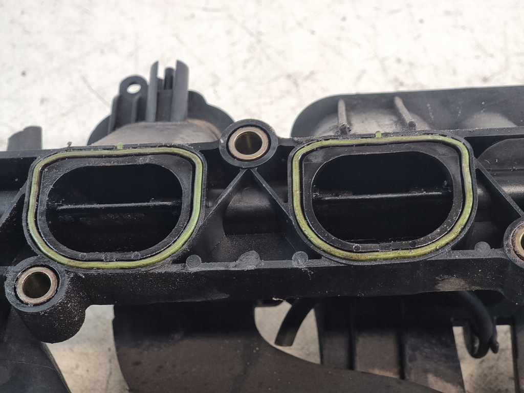 фото №13, Колектор всмоктуючий оригінальний номер lf2513100 mazda 6 gg 2.0 16v 104kw 04r