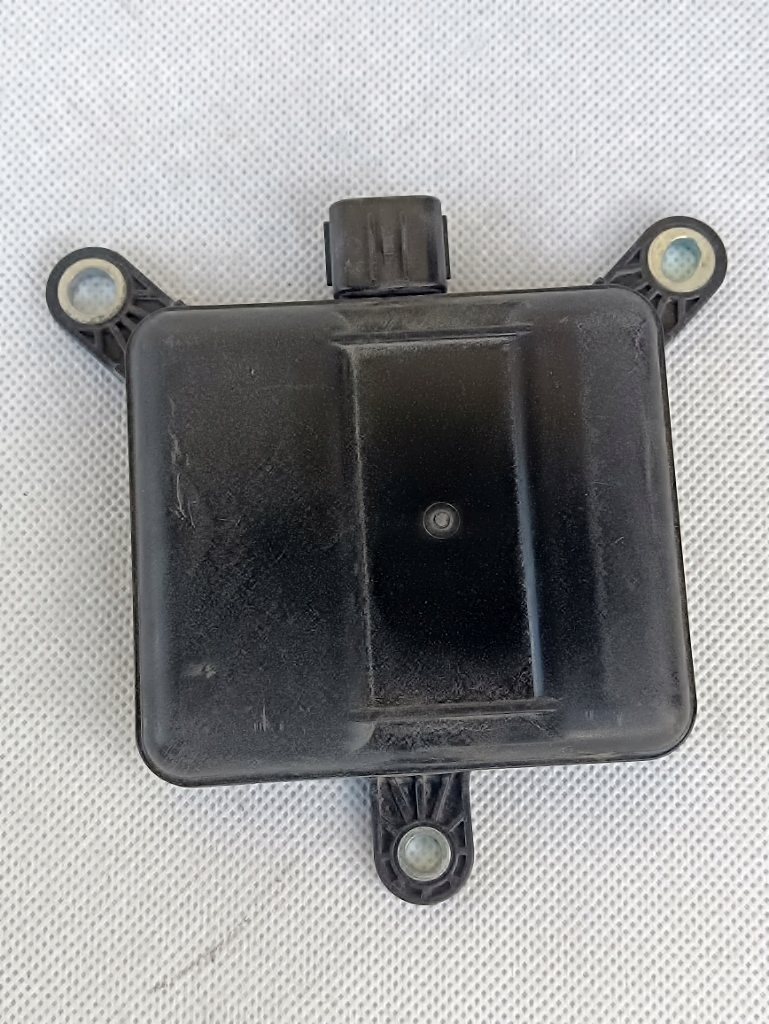 фото №1, Mazda cx5 ii модуль мертвого pola kb8c-67y30h