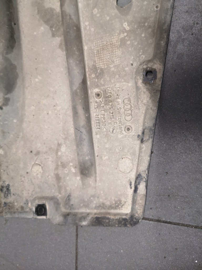 фото №12, Защита подвеска левая audi a6 c6 4f0825215c