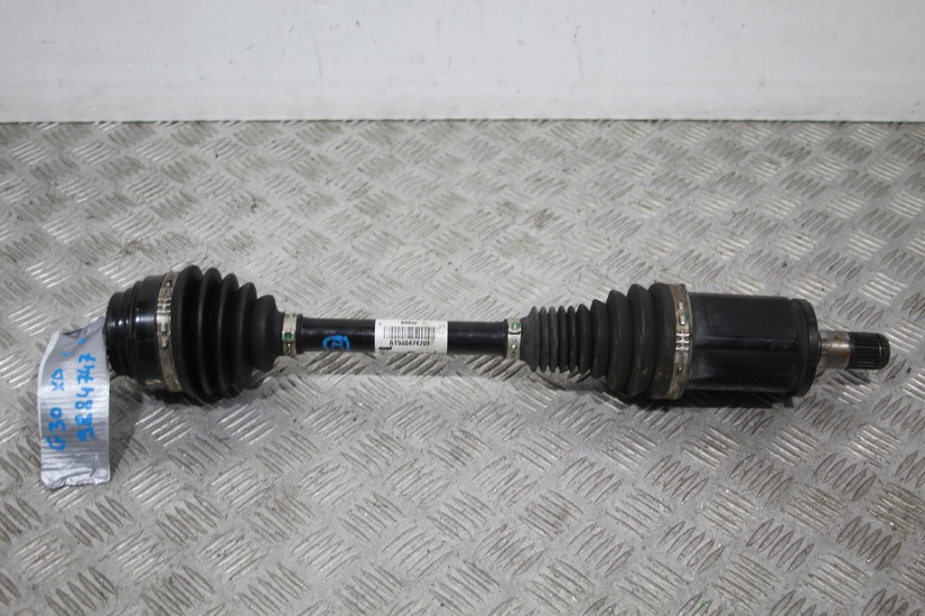 фото №1, Приводной вал левый перед led bmw 5 g30 9884747