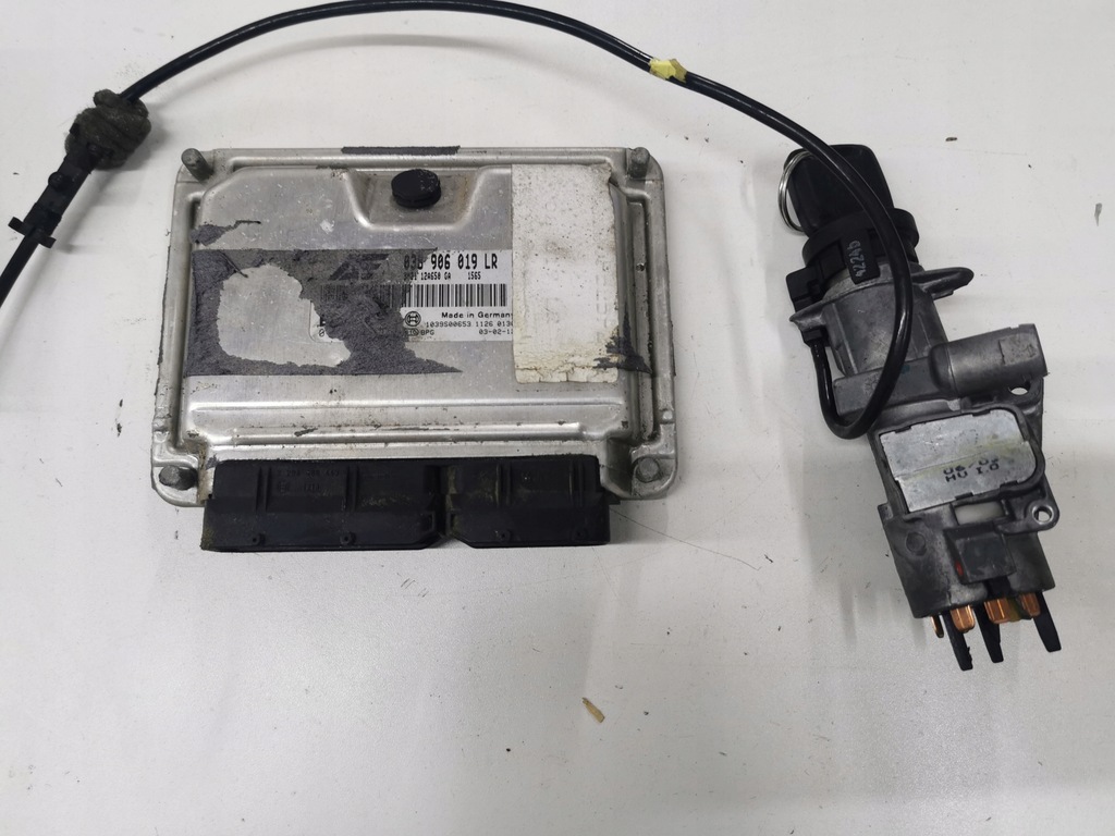 фото №1, Бортовой компьютер двигателя замок зажигания galaxy mk2 038906019lr