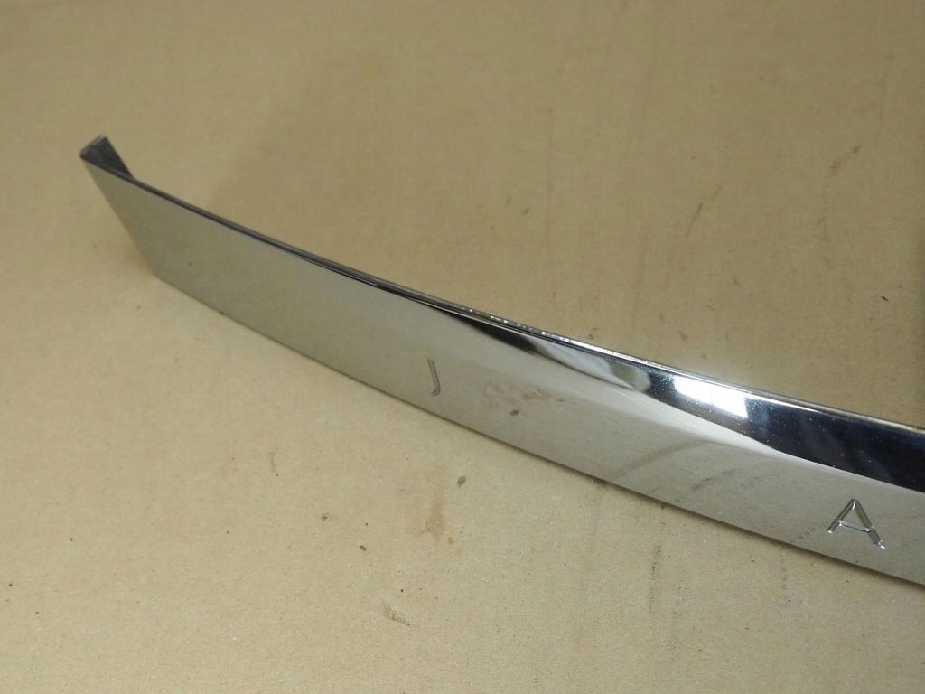 фото №10, Jaguar xf x250 молдинг накладка крышки задняя 2007-