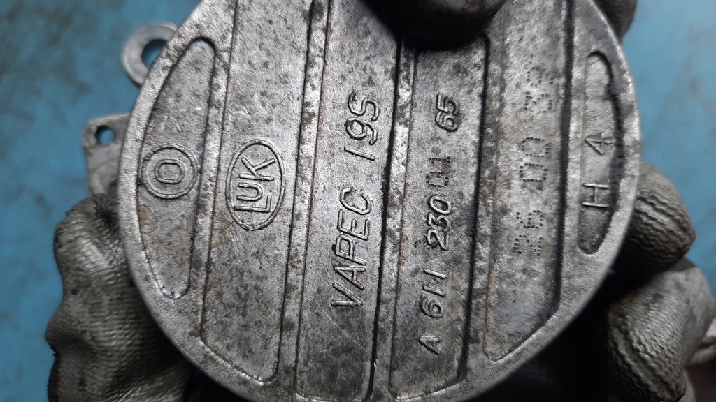 фото №4, Насос vacu a6112300165 mercedes vito w638 2.2 cdi