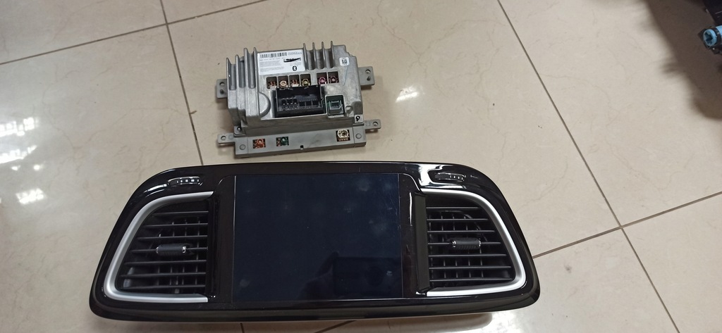 фото №1, Pacifica 2017 радио монитор экран решётка рамка