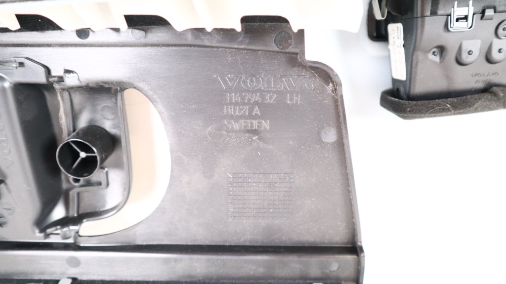 фото №7, Volvo xc60 ii защита стойка левая 31425695, 31479432