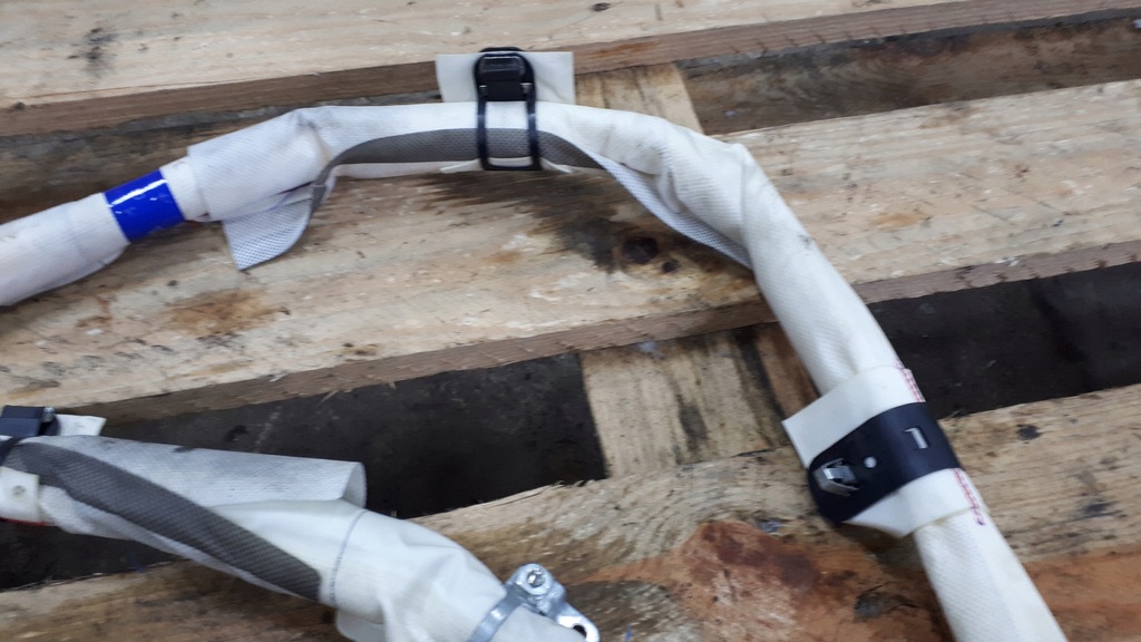 фото №6, Шторка безопасности правая audi a4 b8 8k0880742d оригинал