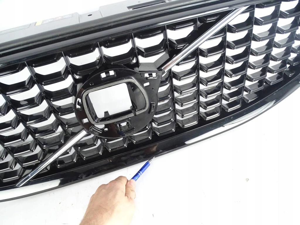 фото №6, Решётка радиатора volvo xc60 ii r-design lift + решётка