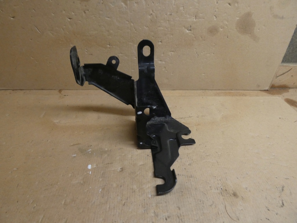 фото №1, Кронштейн насоса abs citroen jumpy iv 16- 9806951380