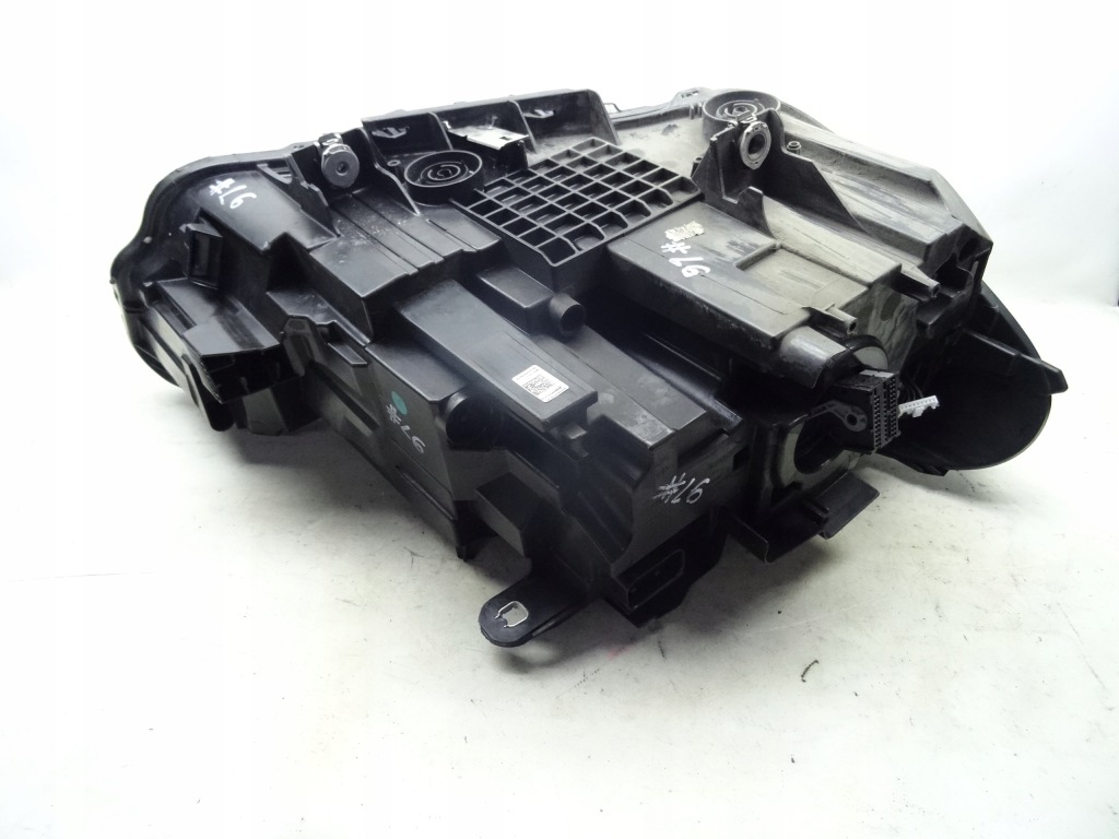 6311747224906 bmw x1 f48 фара левый перед led оригинал с Разборки