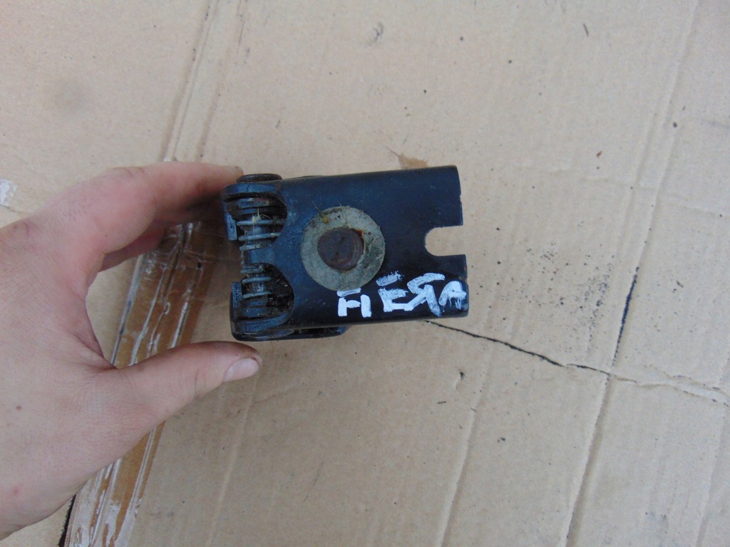 фото №4, Кліпса поперечина безпеки задня ford fiesta mk7