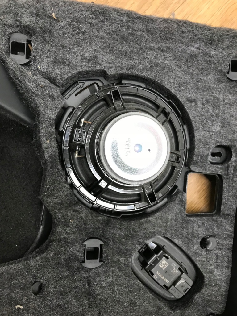 фото №4, 2226803102 захист dół панелі приладової панелі динамік mercedes w222 222 s-klasa