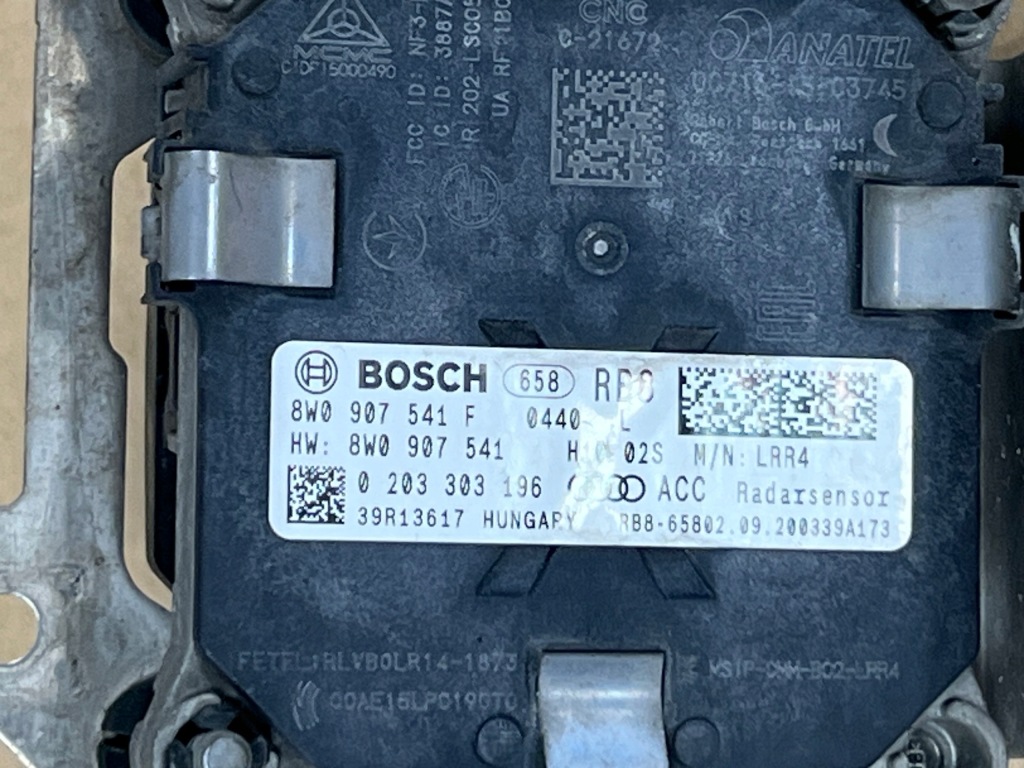 фото №3, Audi a4 a5 8w радар distronic лівий 8w0907541f