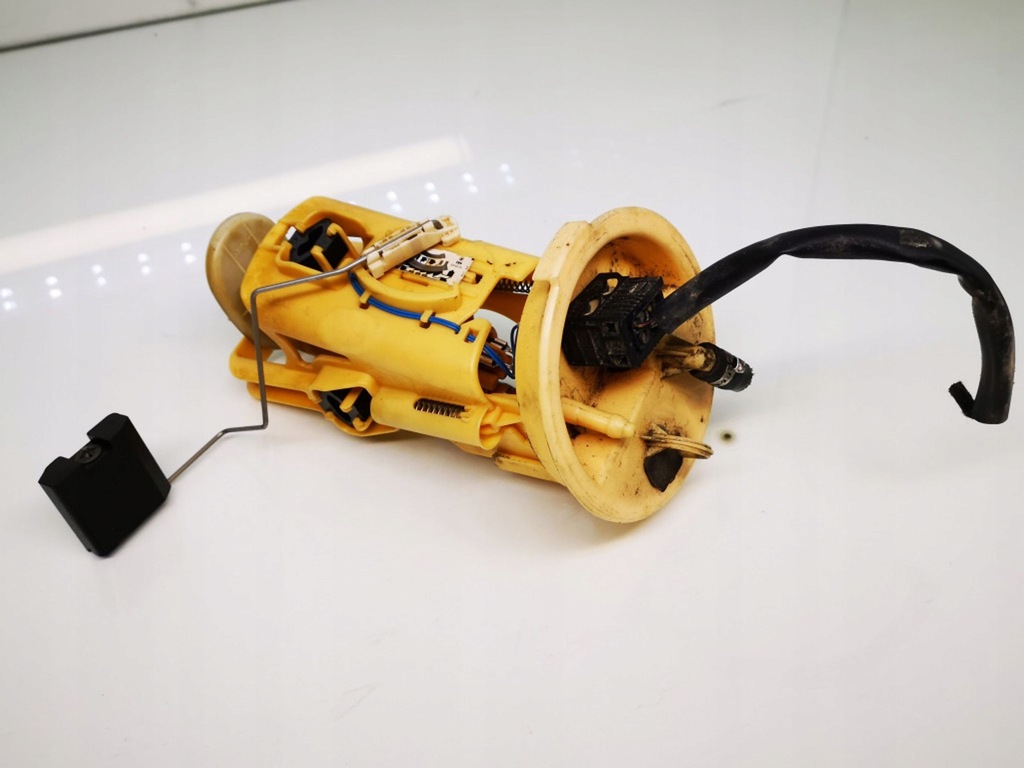 фото №1, Bmw 3 e46 2002 насос пального w бак