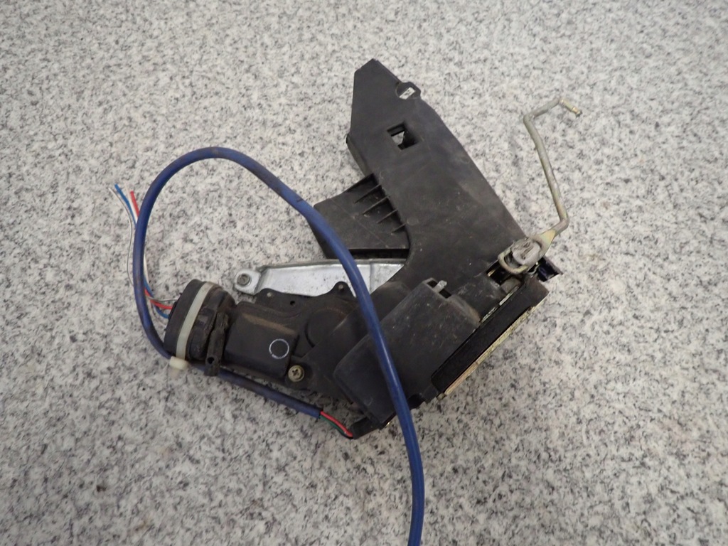 фото №5, Toyota corolla 97-02 e11 замок дверь левый