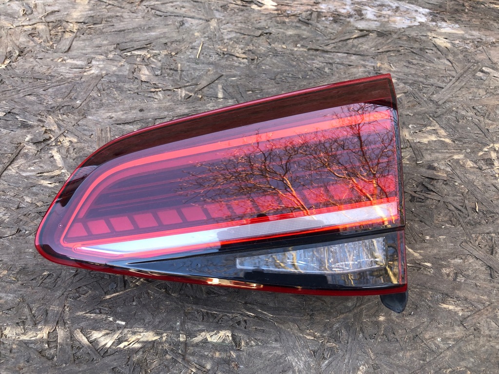 фото №1, Лампа vw golf 7 5g0 права задня