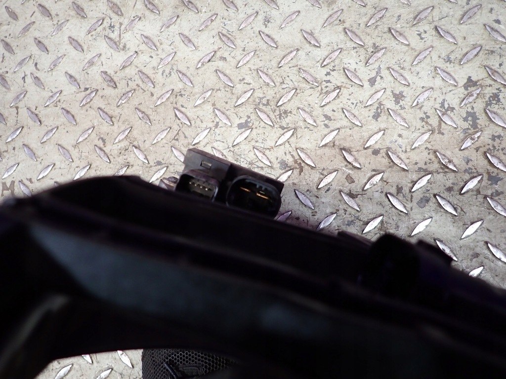 фото №5, Peugeot 207 1,4 06- вентилятор радиатора 8240503fr