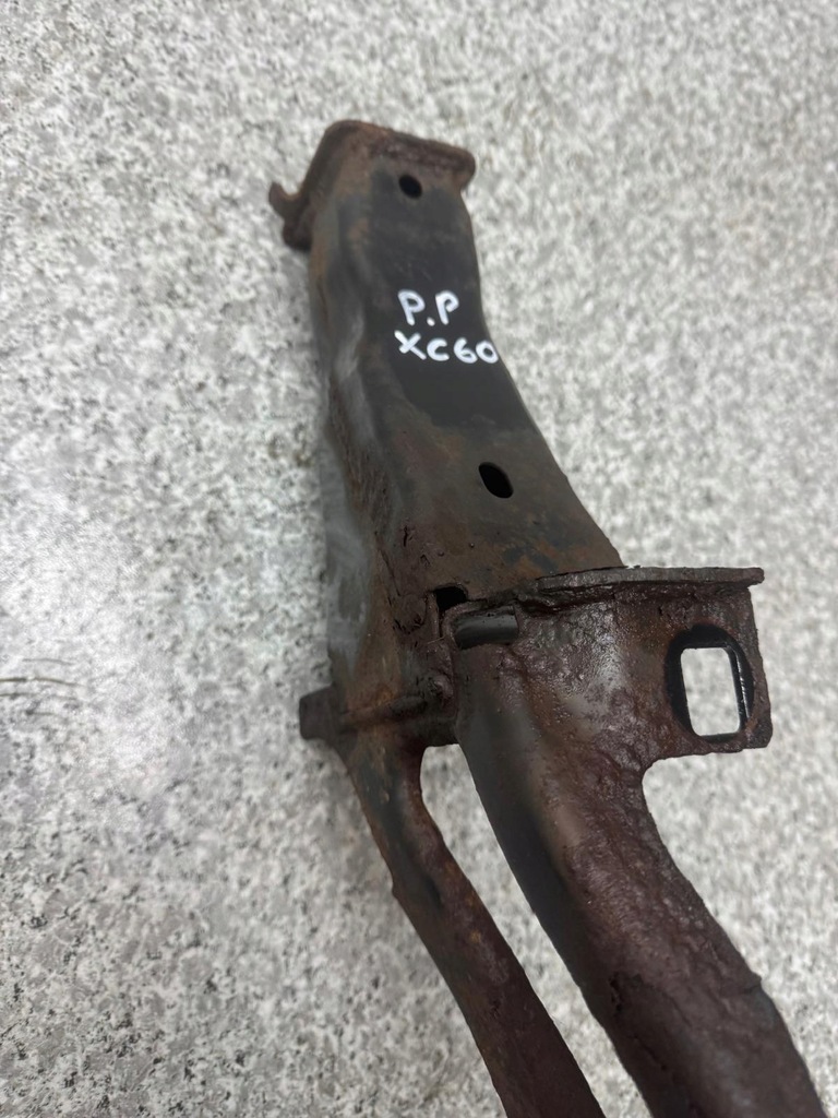 фото №6, Кронштейн зона деформации правая volvo xc60 2008-2013