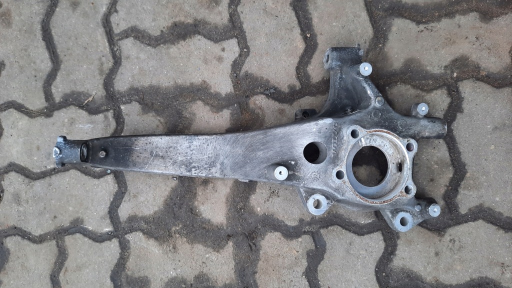 фото №1, Поворотний кулак ліва 31658818 volvo v90 cc