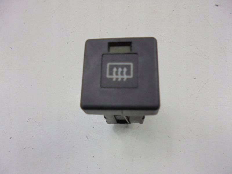 фото №7, Alfa romeo 75 вимикач обігріву скло задня 580532