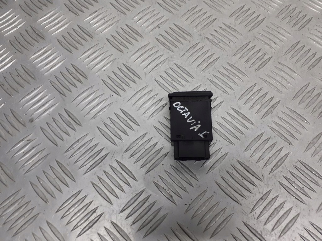 фото №3, Кнопка крышка заливной топлива skoda octavia i