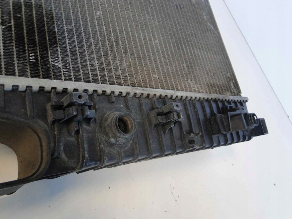 фото №8, Mercedes benz cls-kl c219 05 - 11 радиатор a2115000202