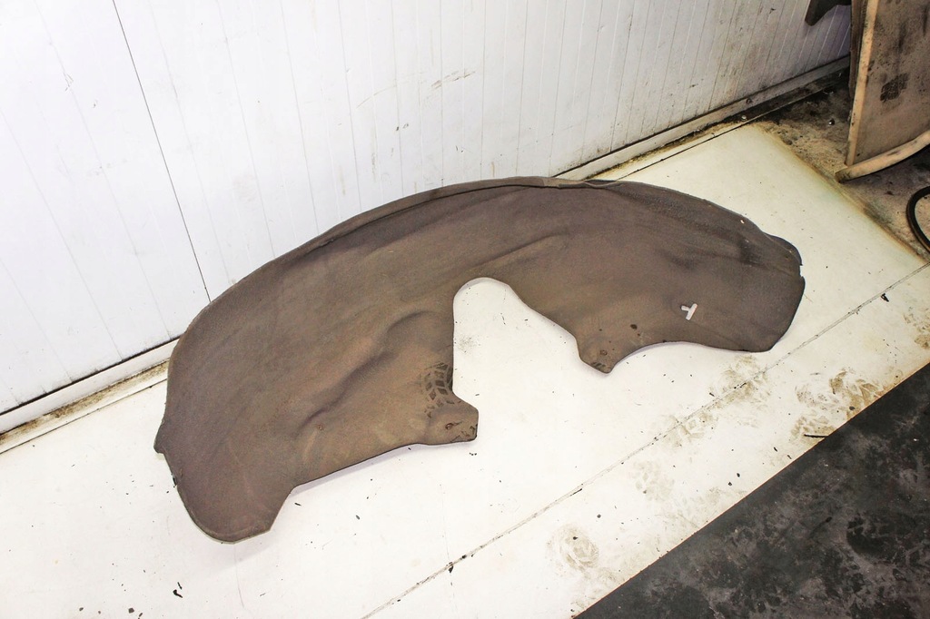 фото №1, Ir545 bentley flying spur i підкрилок лівий задня