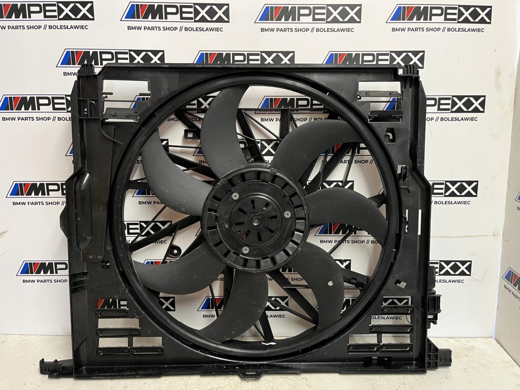 Купити Bmw f10 f11 накладка корпус вентилятор радіатора 8509740