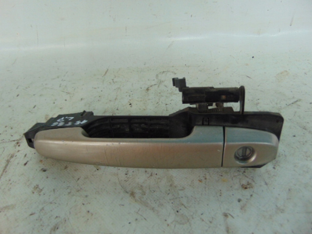 фото №1, Toyota corolla matrix ручка p l