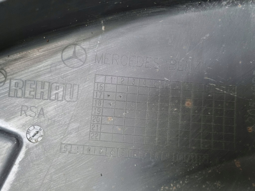 фото №11, Mercedes-benz c w205 2017 перед сторона права елементи кріпильні