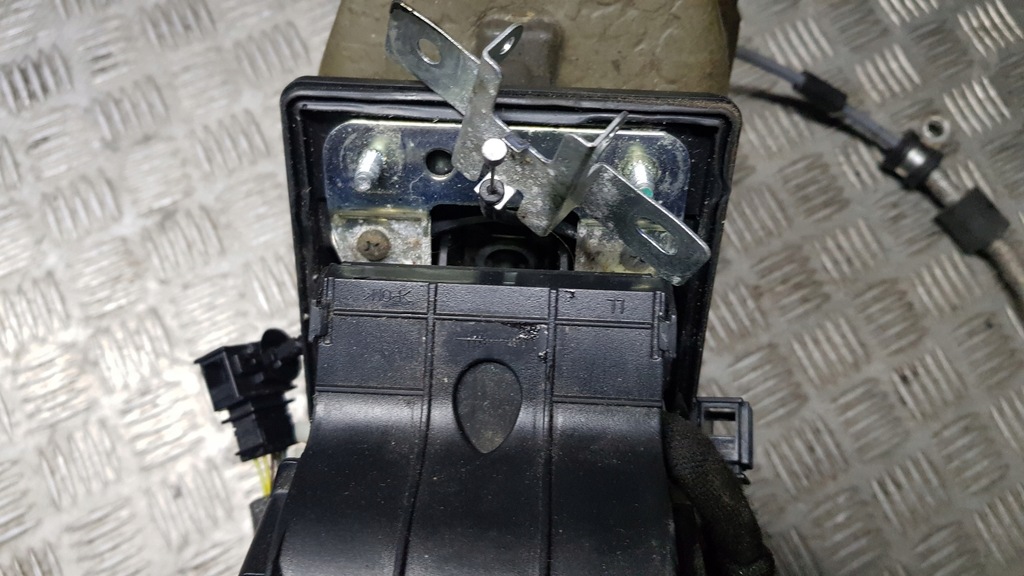 фото №11, Audi a8 d3 домкрат вибірник передач автоматична коробка передач троси