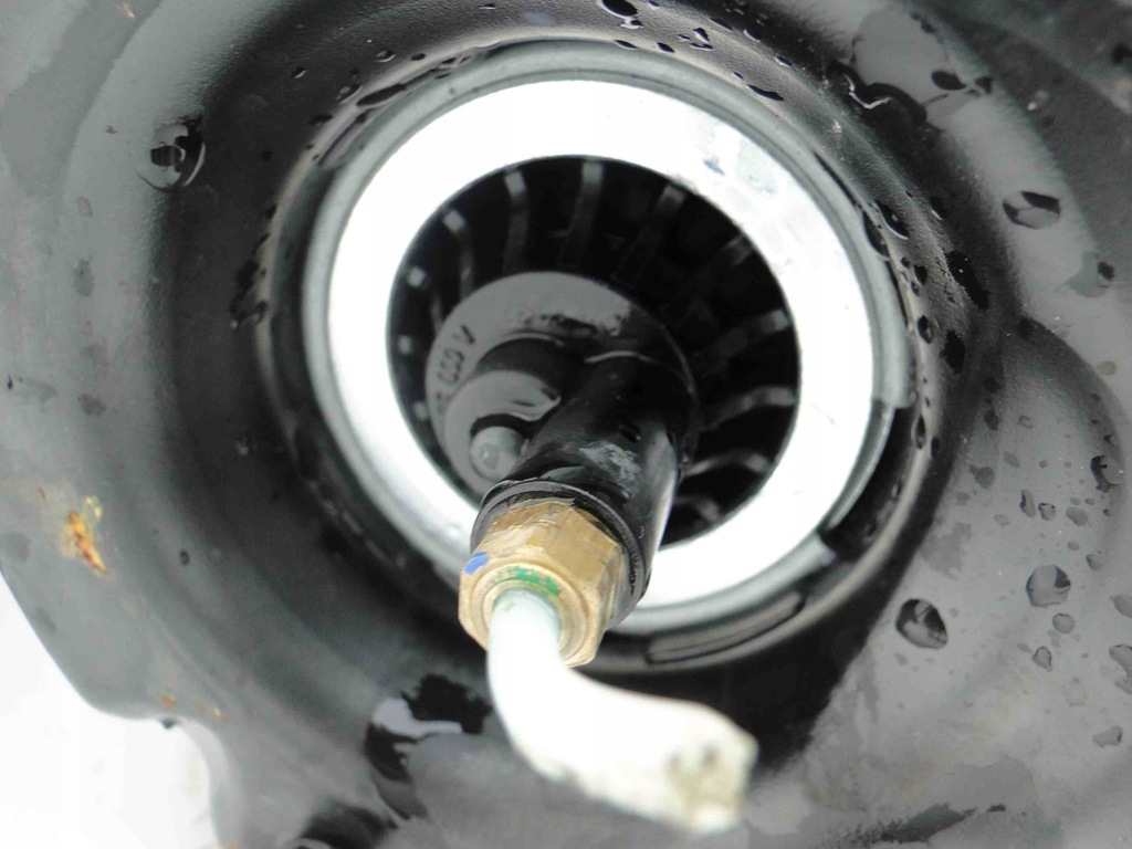 фото №15, Mercedes-benz c w206 rear left upper door hinge a2067305101 original