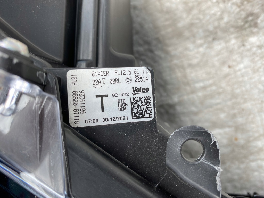 фото №6, Toyota corolla e21 лампа передня права full led