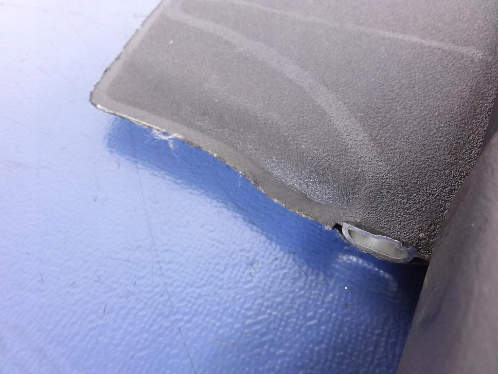 фото №4, Toyota avensis ii kombi шторка багажника сетка