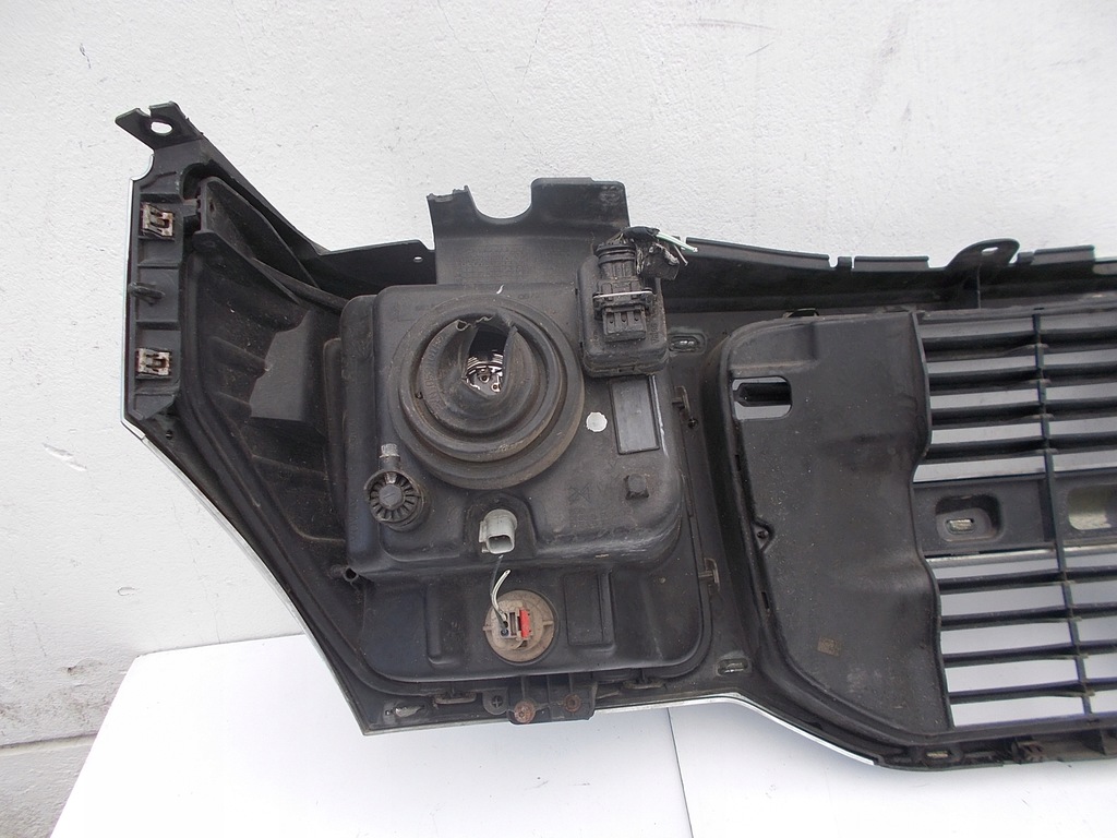 фото №12, Фара лампа перед решётка радиатора dodge nitro europa