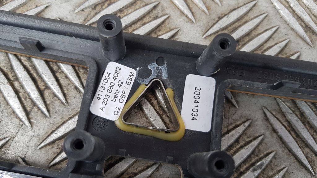 фото №6, Mercedes w203 захист рамка консолі панель приладів lift