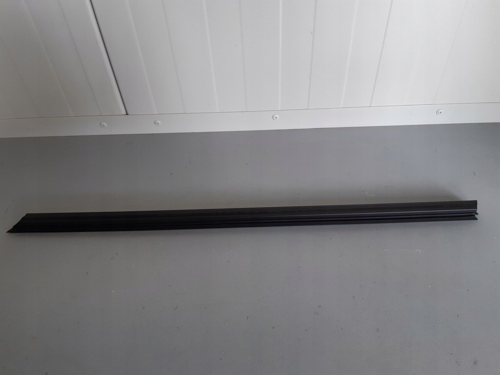 фото №1, Bmw e84 прокладка внутрішня двері перед 51332990302