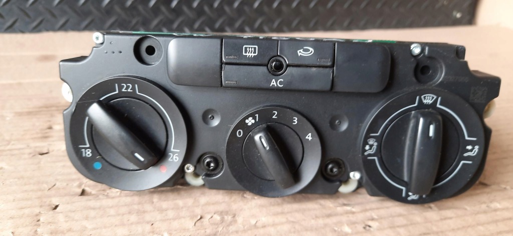 фото №7, Панель обдув кондиціонера vw tiguan i 5m2820045a