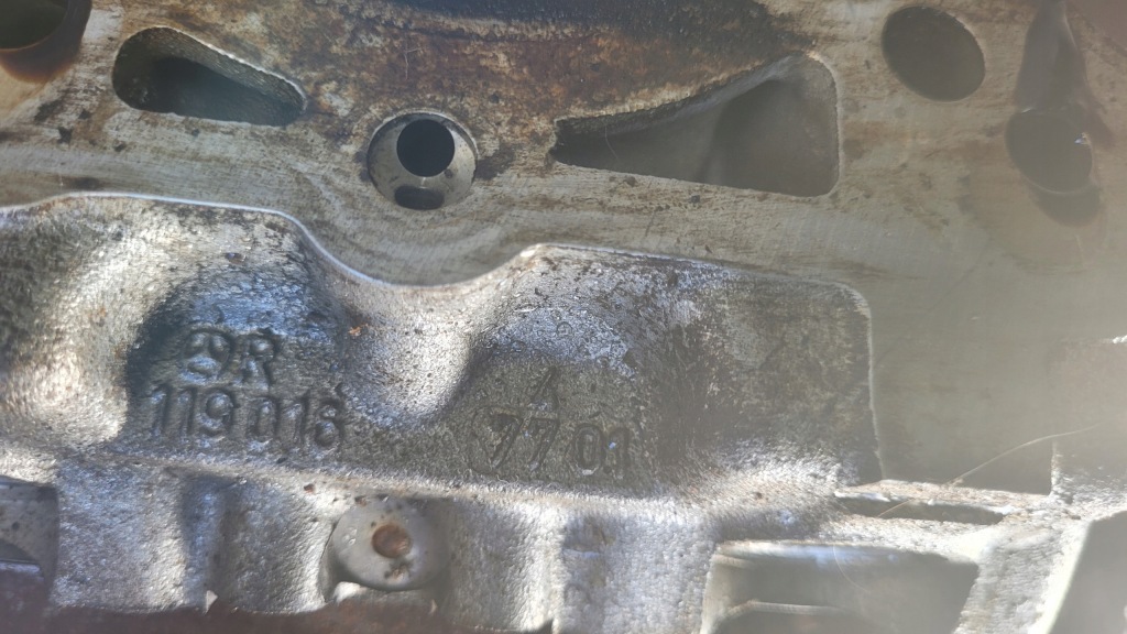 Mercedes w124 головка циліндрів кришка клапанів колектор 420e 1190167701 Недорого