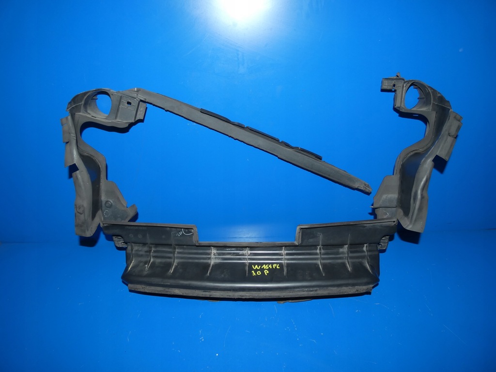 фото №1, Mercedes ml w164 воздуховод воздуха перед