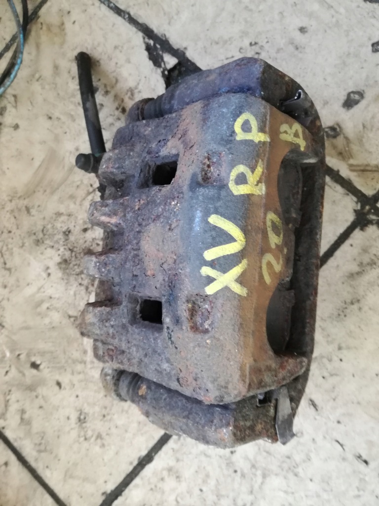 фото №4, Subaru xv impreza iii суппорт тормозной правый перед