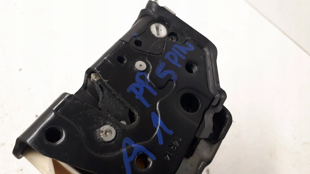 фото №3, Audi a1 8x замок дверь правый перед 5 pin eur 14 r