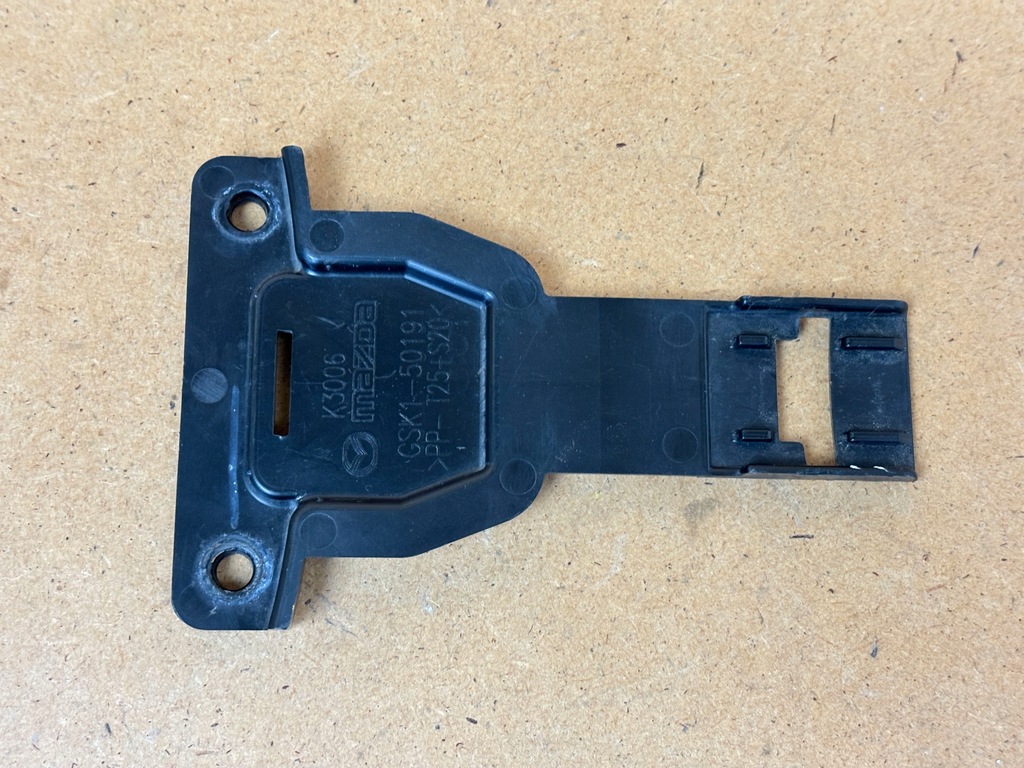 фото №1, Кронштейн решётка mazda 6 gl