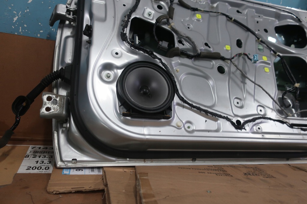 фото №8, Accord vii lift 06- дверь правое перед nh700m eur