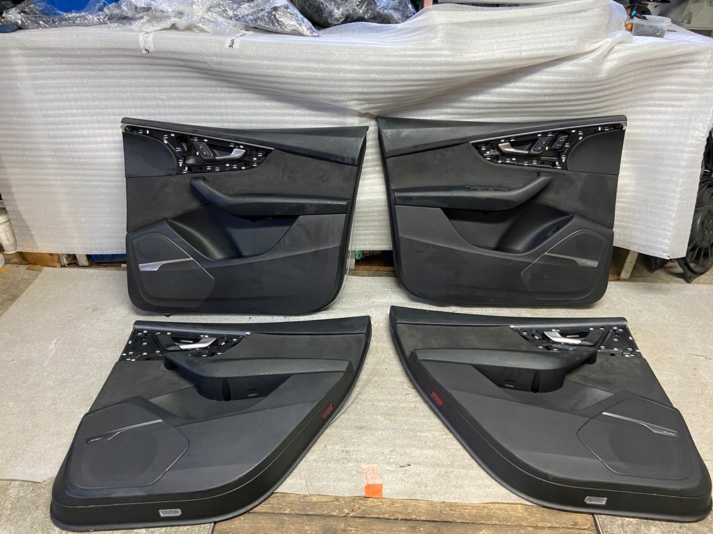 фото №1, Оббивка двері audi q7 4m alcantara