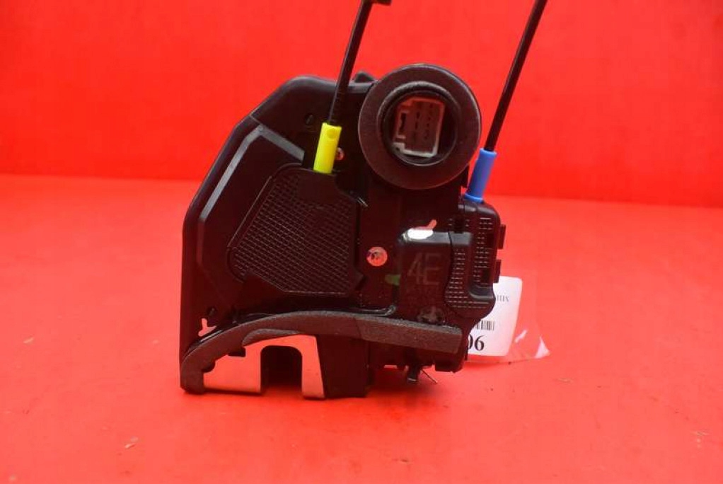 фото №5, Замок дверь левый задняя задний toyota corolla e21 sedan 19-